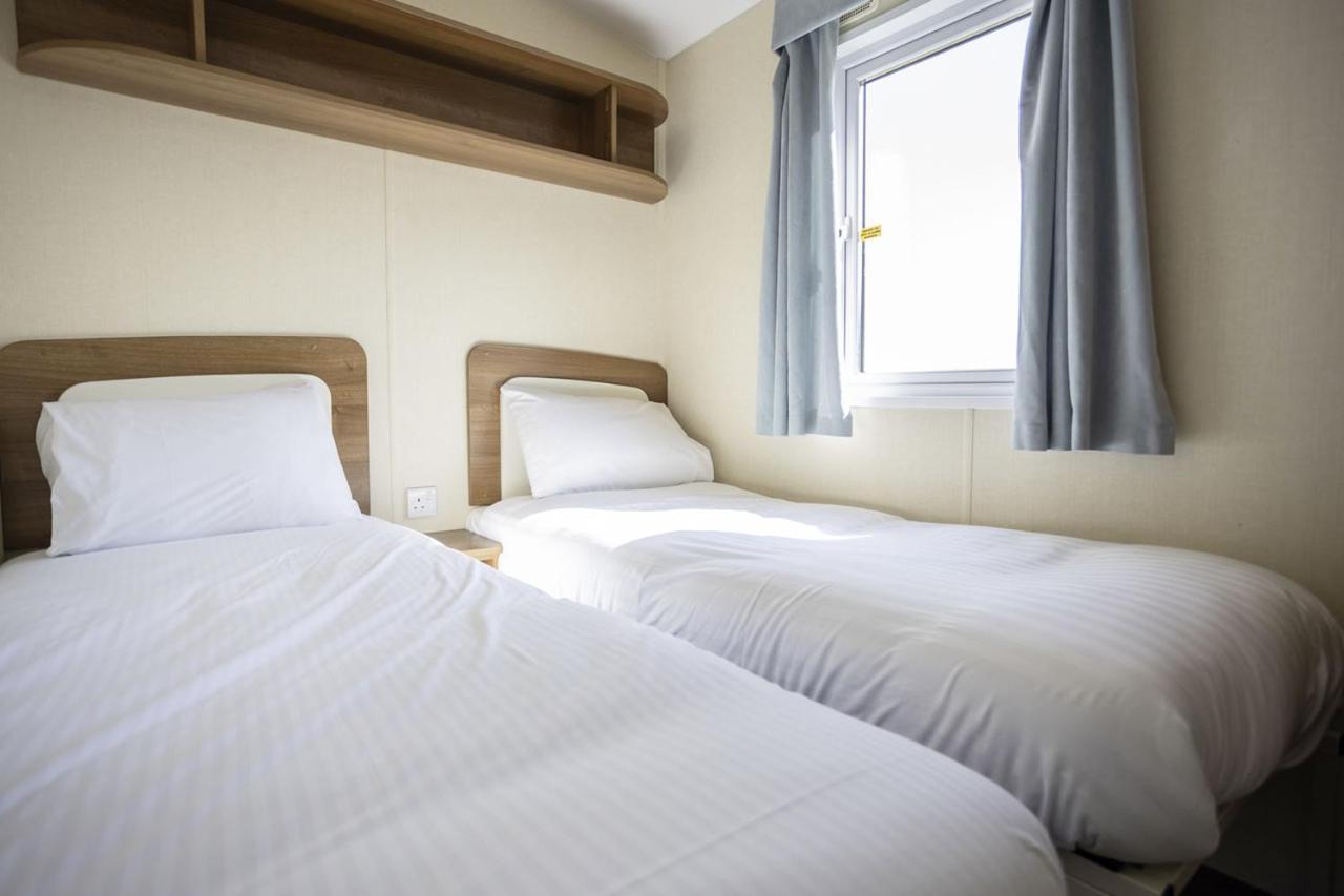 Barmouth Bay Holiday Park Llanddwywe Экстерьер фото